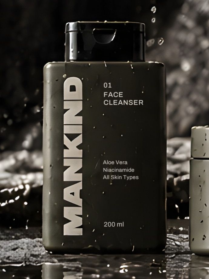 Cleanser con agua. Render de referencia.